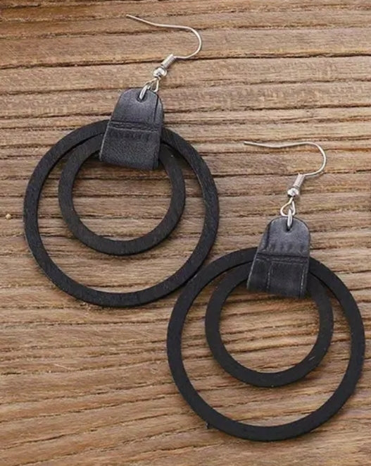 Black Bohemian Wood Style